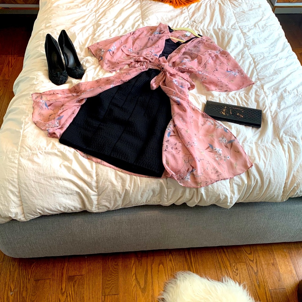 Pink sheer robe with floral design (XXL) *